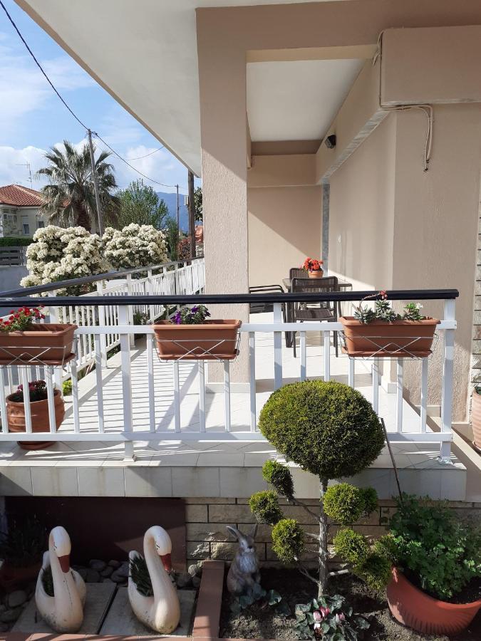 Chrysafis Apartments เนอาวรัสนา ภายนอก รูปภาพ